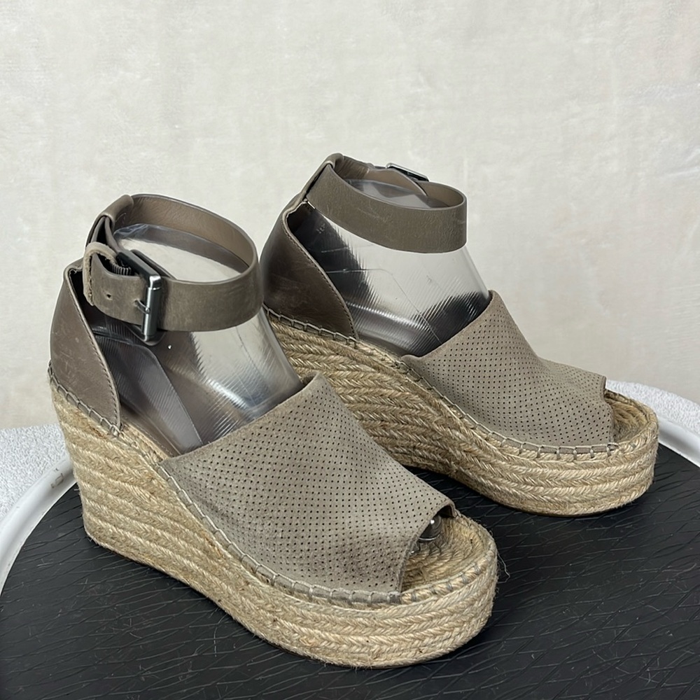 Marc Fisher Alida Taupe Suede Espadrilles Wedge Sandal Woman's 8 Ankle Strap
